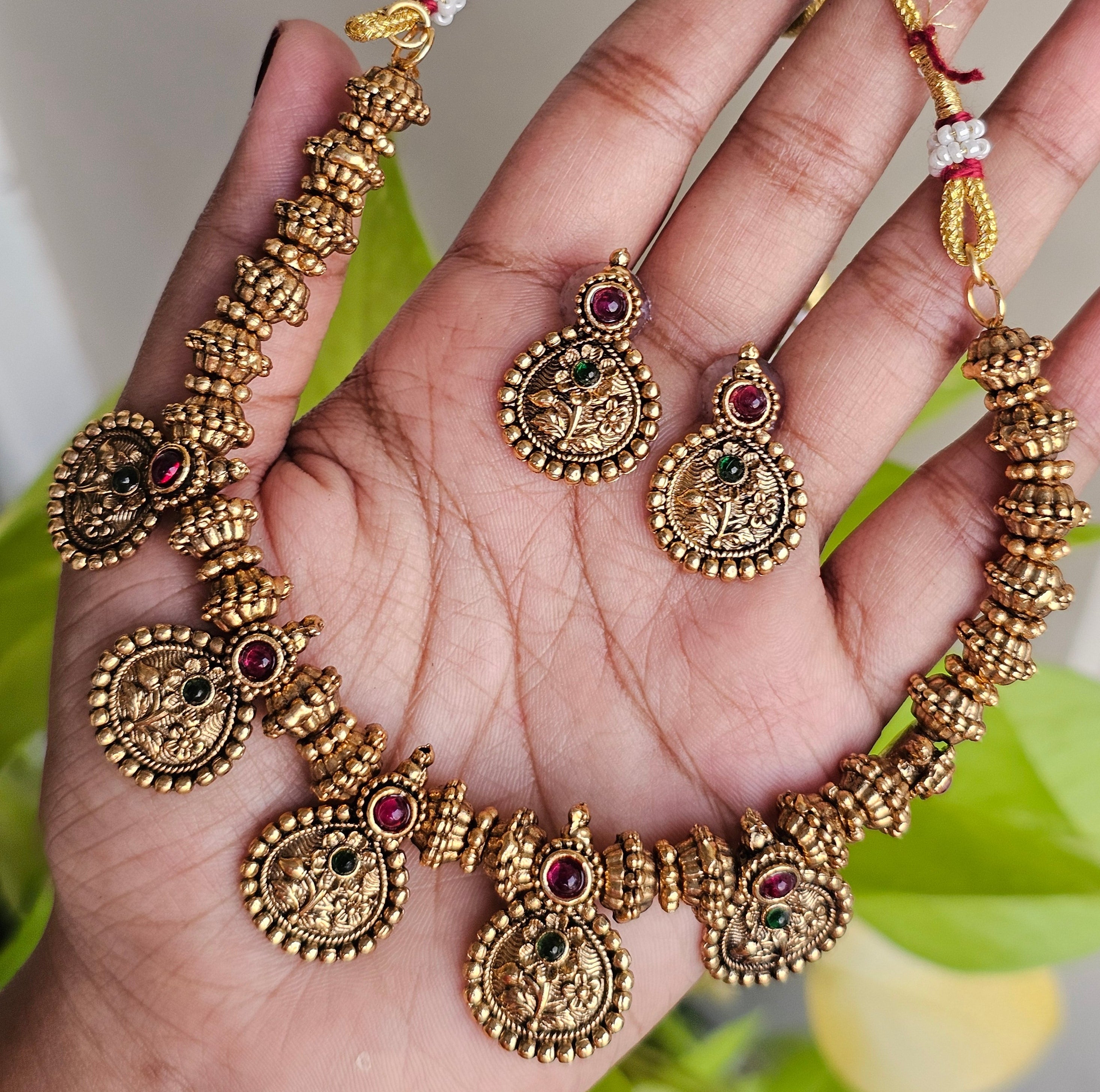 Floral Antique Necklace Set