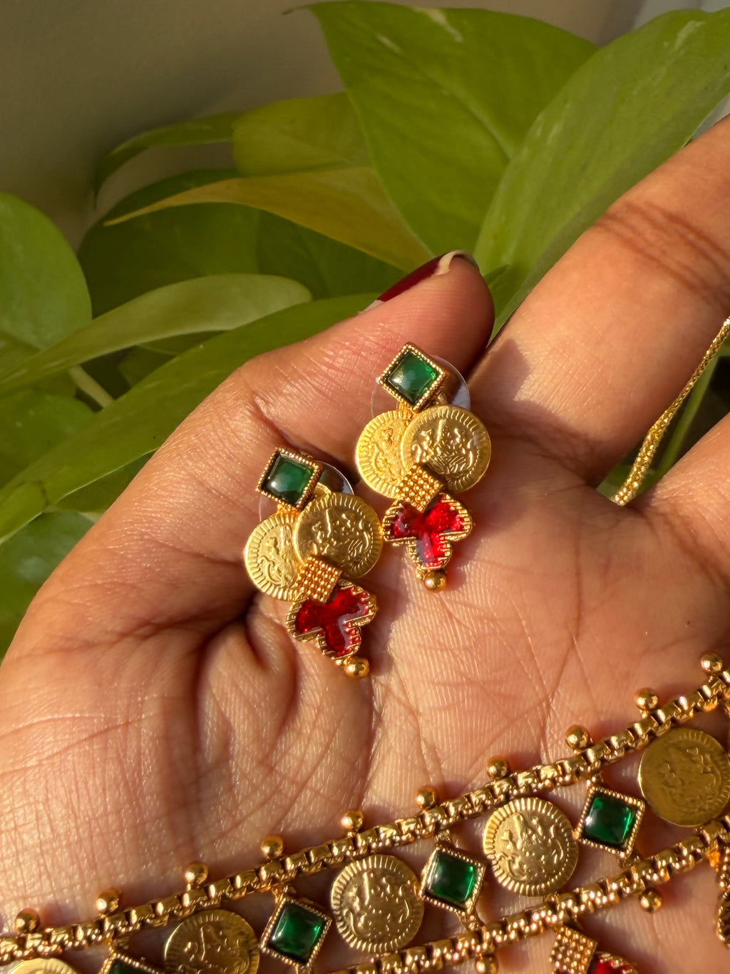 Emerald & Red Choker