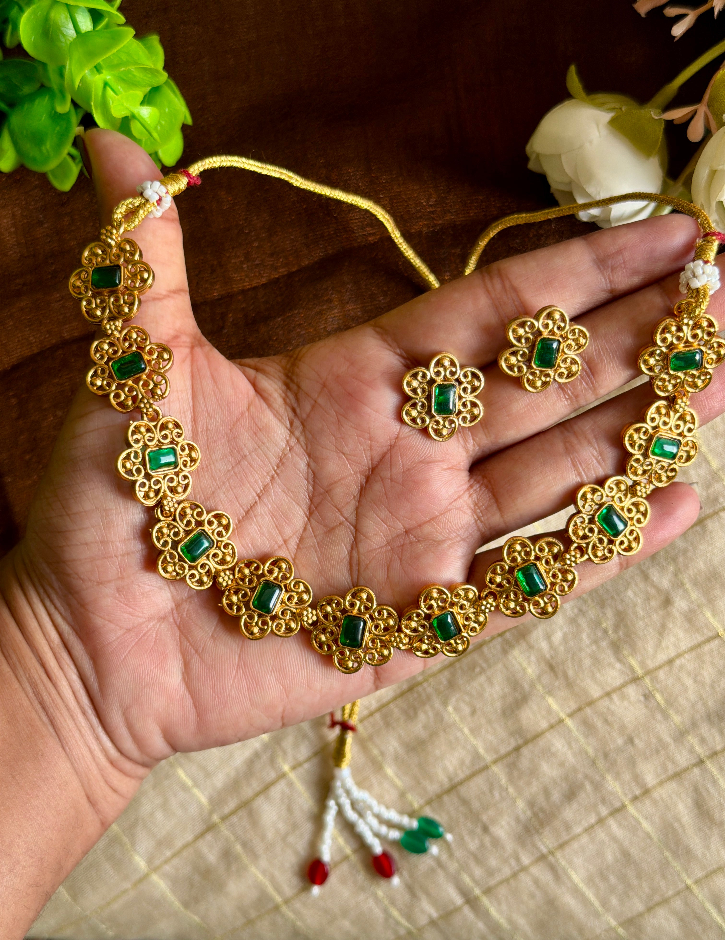 Green Floral Choker