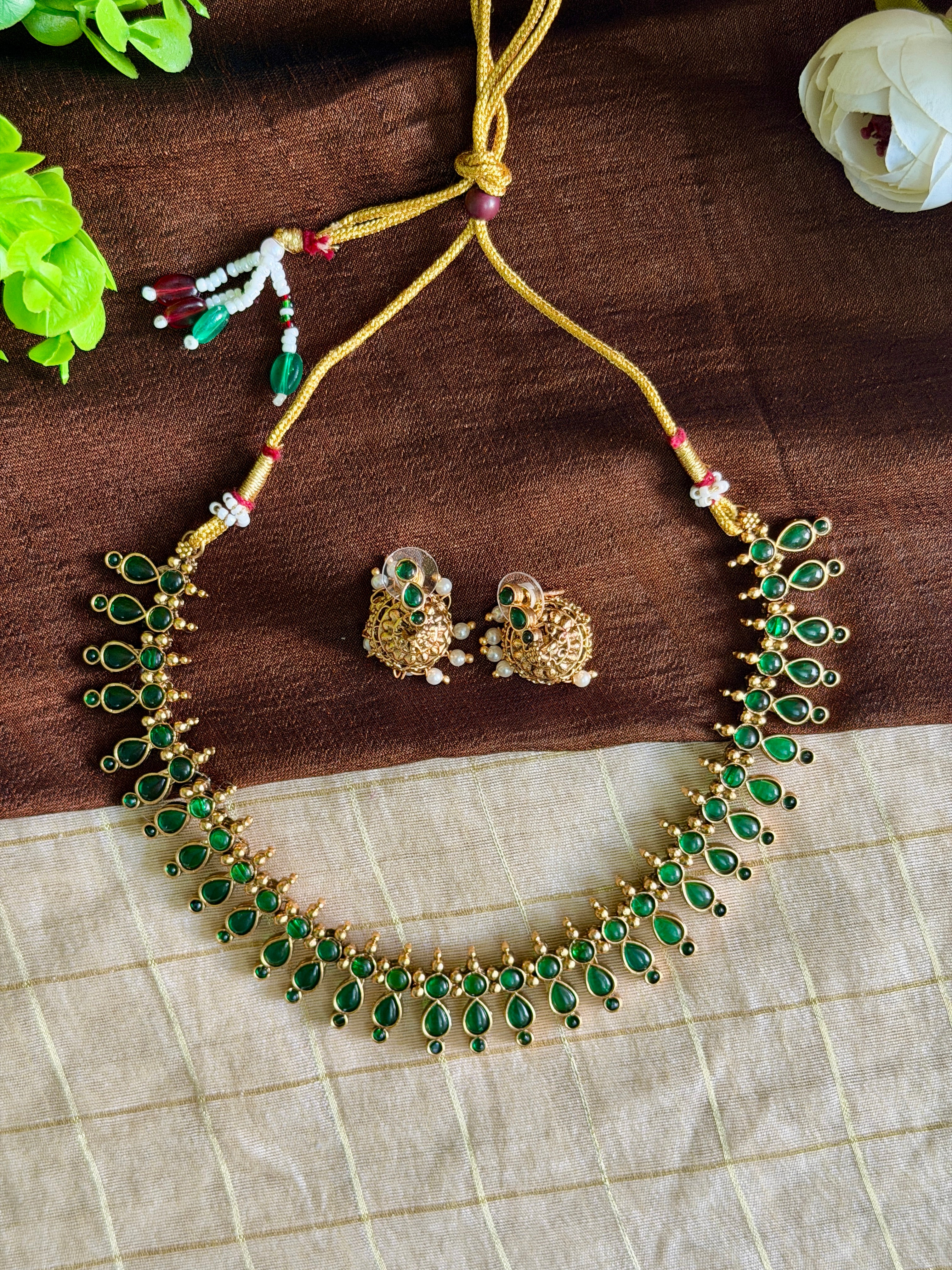 Green Kemp Stone Necklace Set