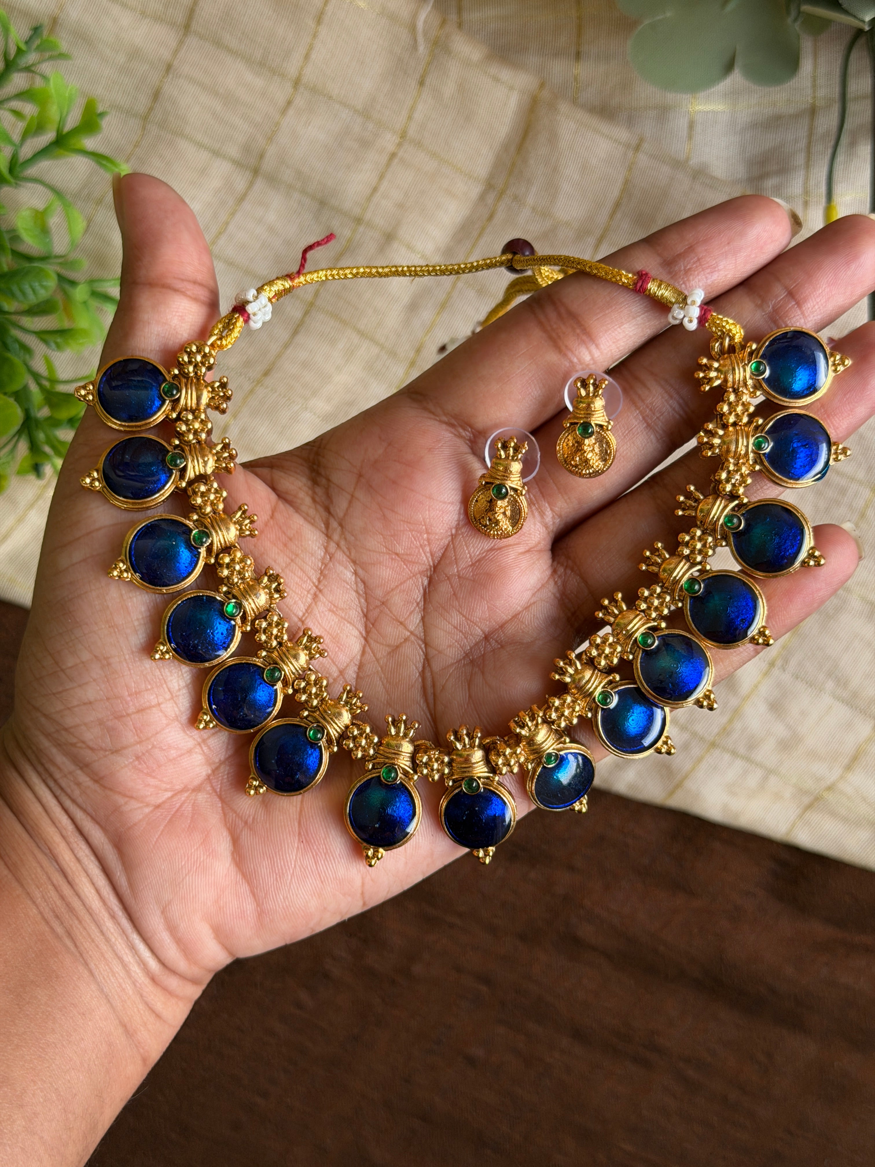 Royal Blue Non-Idol Heritage Necklace Set