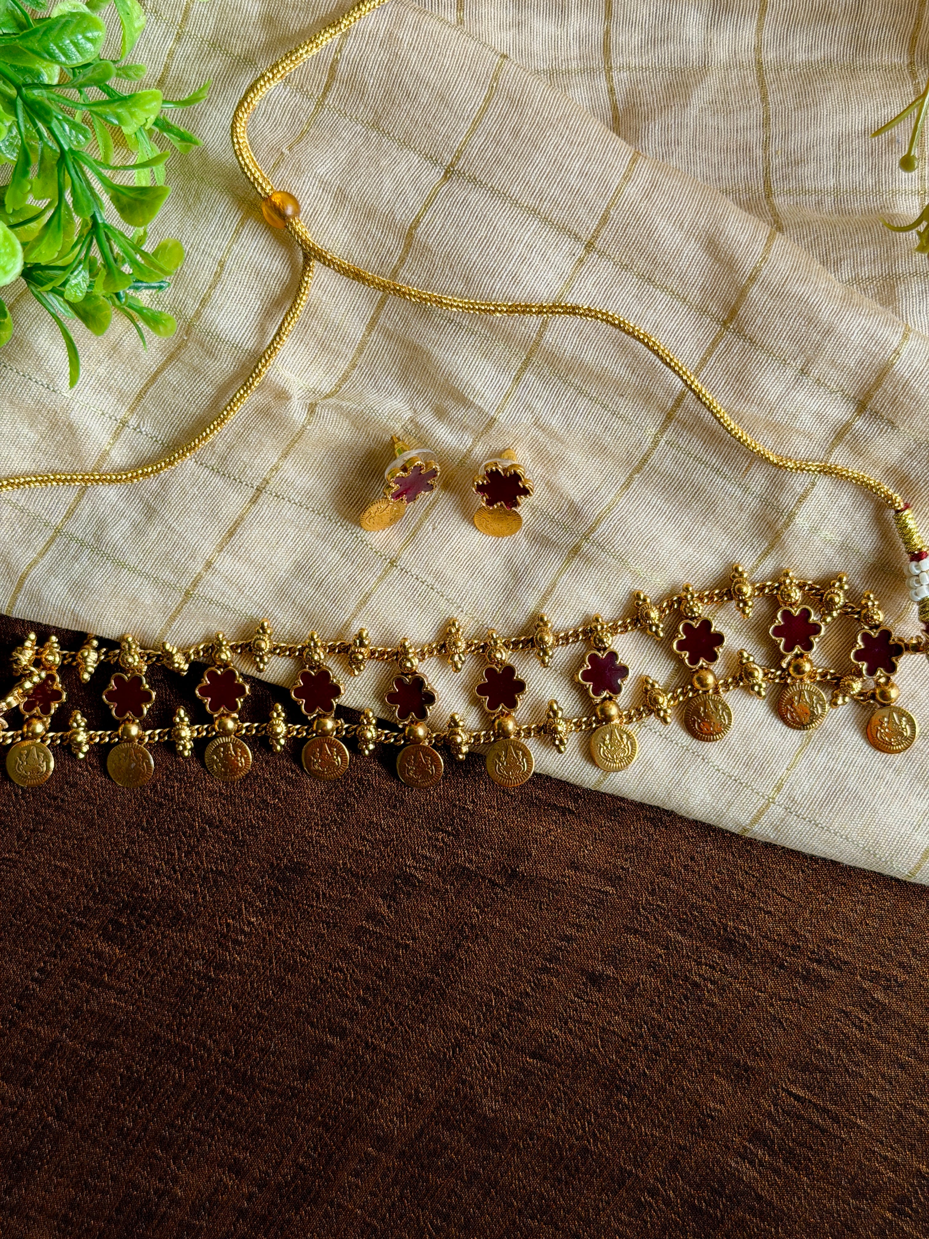 Purple Cloves Choker